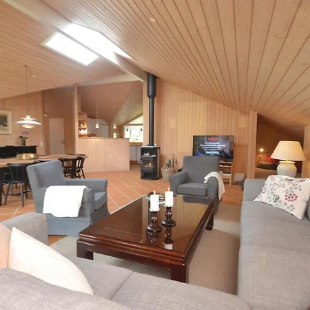 Dom wakacyjny Four-bedroom In Vaggerlose *