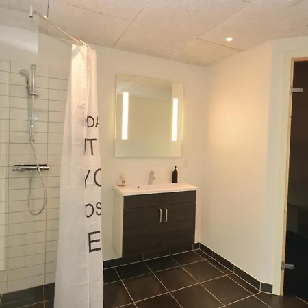Dom wakacyjny Four-bedroom In Vaggerlose *