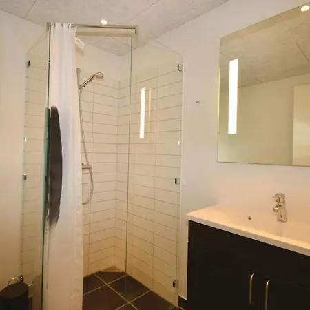Dom wakacyjny Four-bedroom In Vaggerlose