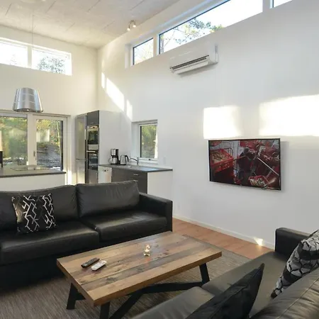 Dom wakacyjny Four-bedroom In Vaggerlose *