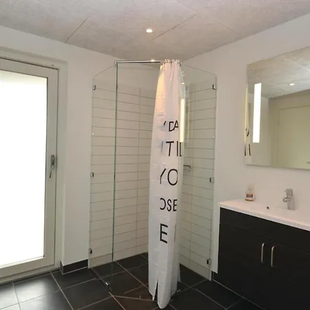 Four-bedroom In Vaggerlose Casa de Férias Bøtø By